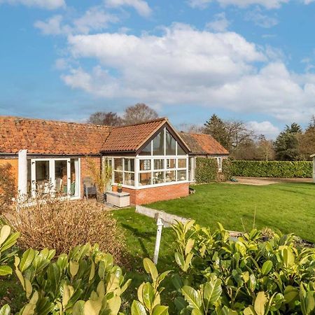 Host & Stay - Woodfalls Barn Burgh and Tuttington Exteriér fotografie