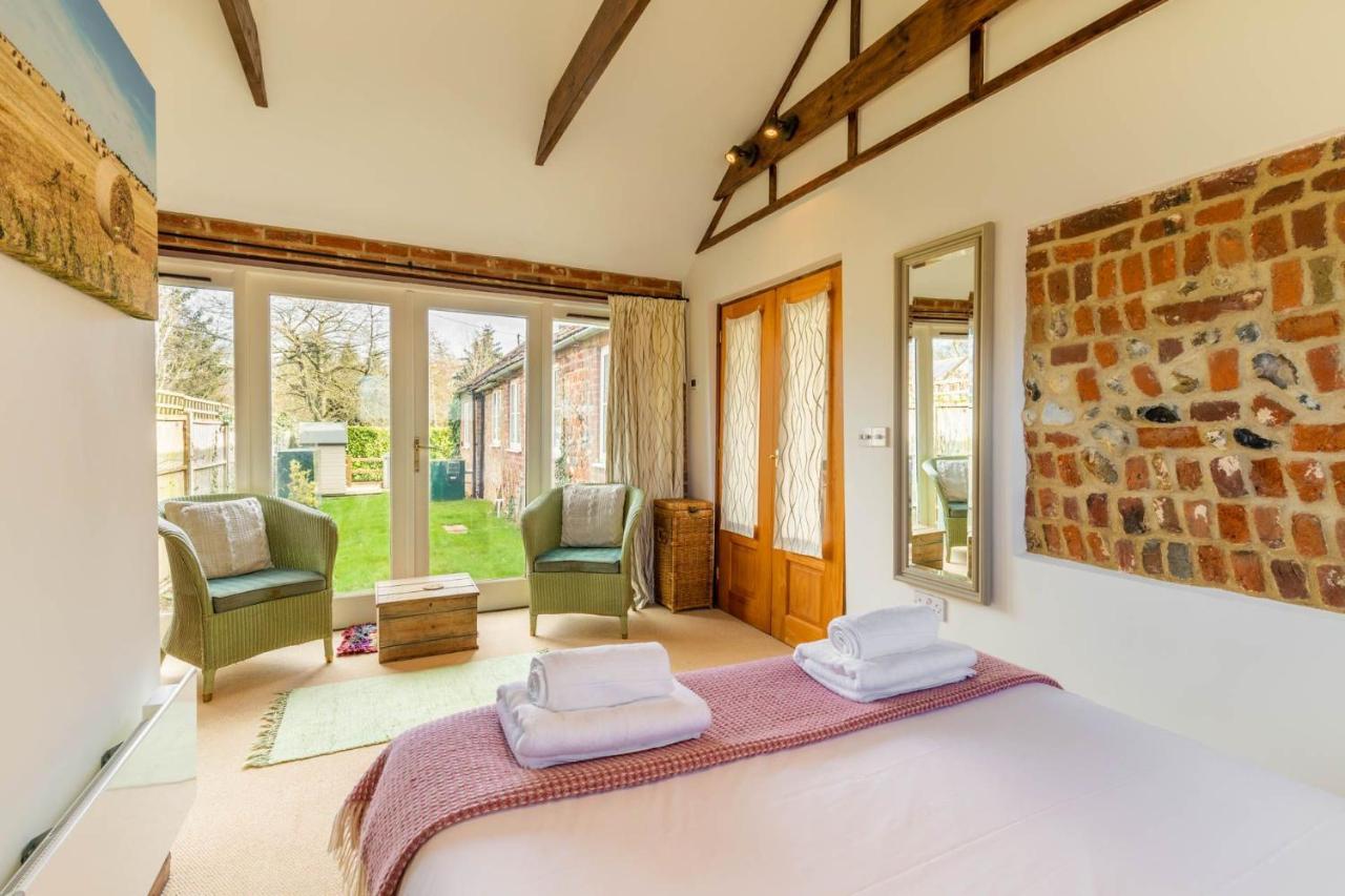 Host & Stay - Woodfalls Barn Burgh and Tuttington Exteriér fotografie