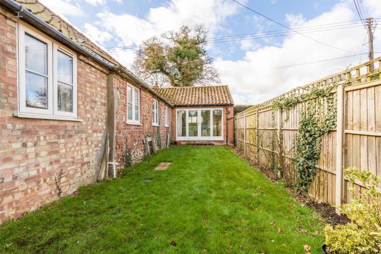 Host & Stay - Woodfalls Barn Burgh and Tuttington Exteriér fotografie